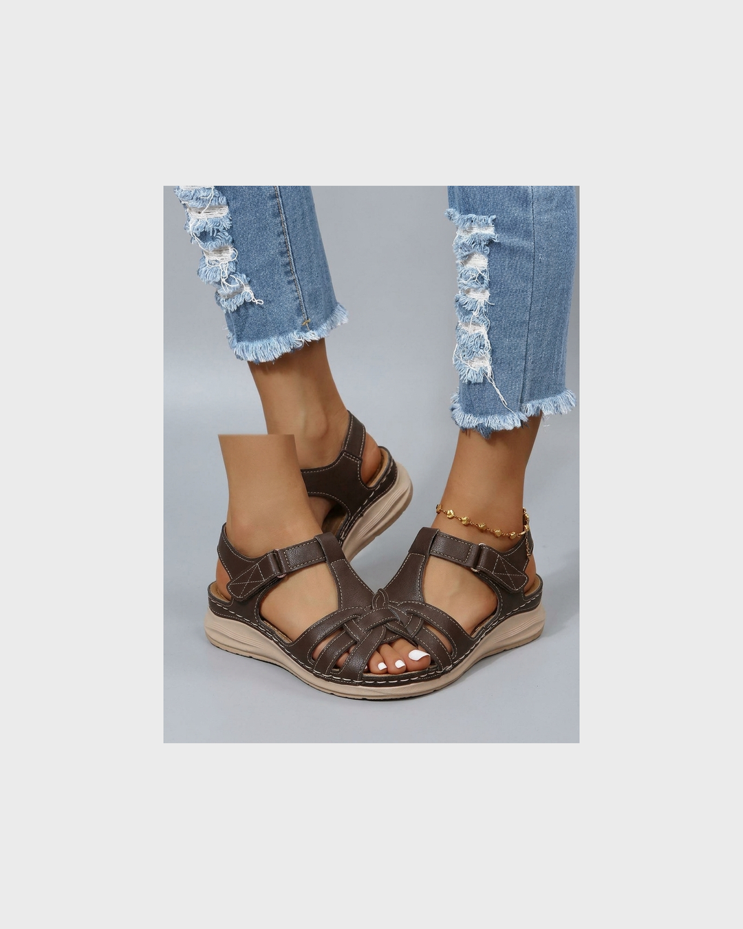 Ida Rüdesheim | Leichte Sandalen mit Riemen