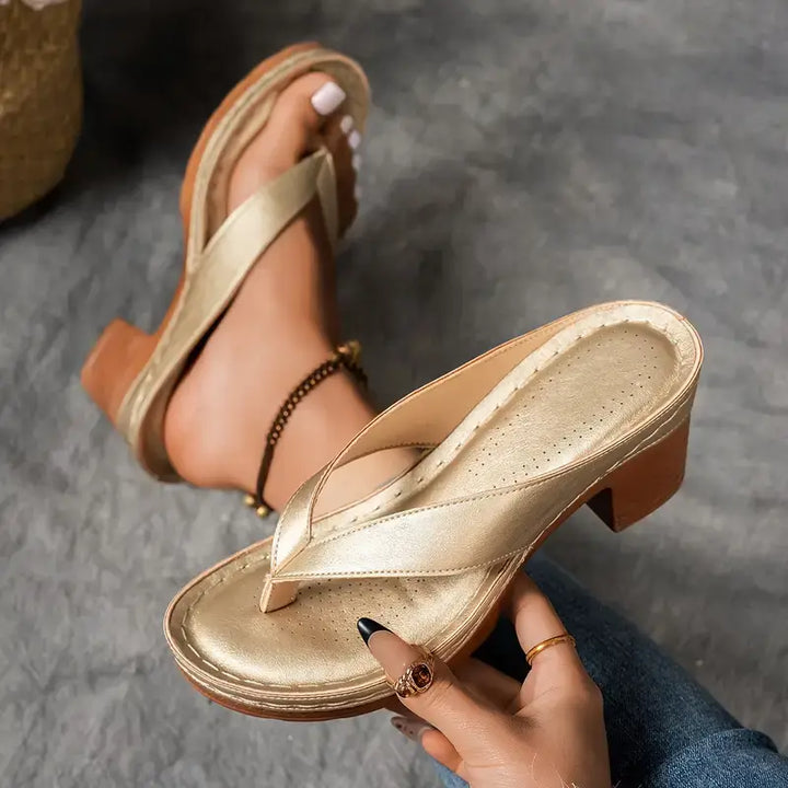 Ida Wismar | Elegante Orthopädische Sandalen in Gold