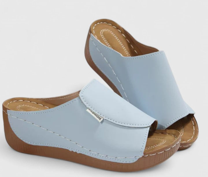 Anna Rüdesheim | Leichte und Elegante Sandalen