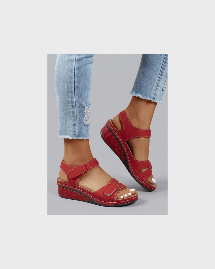 Irmgard Quedlinburg | Orthopädische Stützensandalen