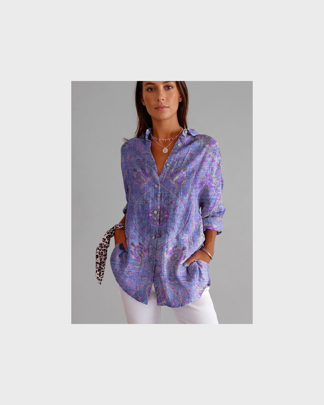 Josefine Freiburg | Leichte und Farbenfrohe Druckbluse