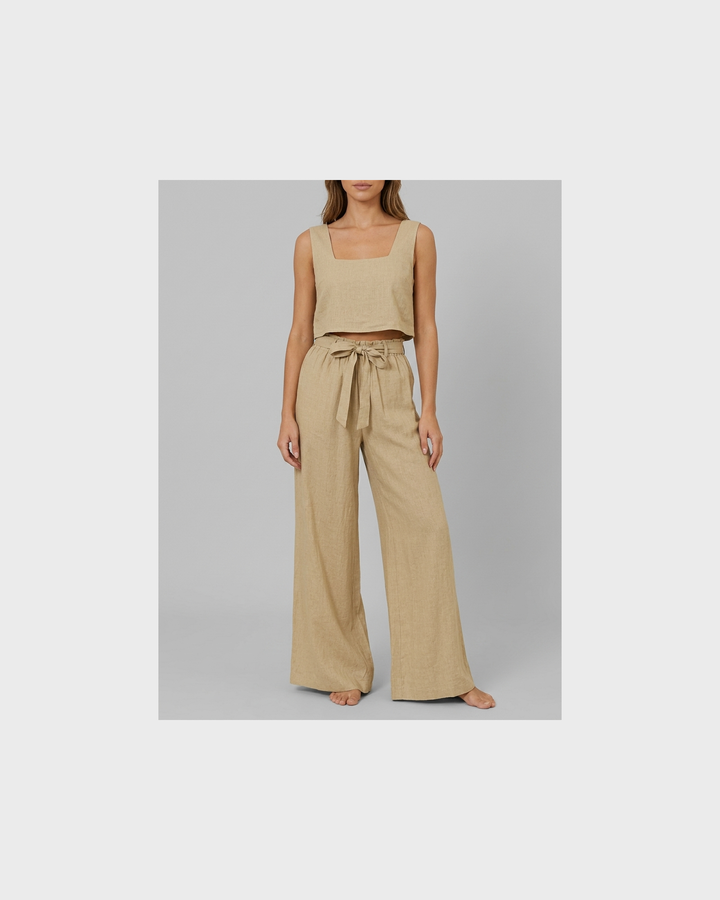 Katharina Worms | Minimalistisches Ensemble Top und Schlaghose