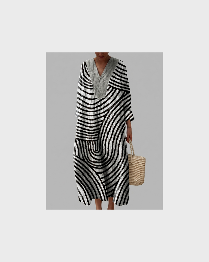 Leonie Baden-Baden | Flatterndes Sommerkleid mit Print