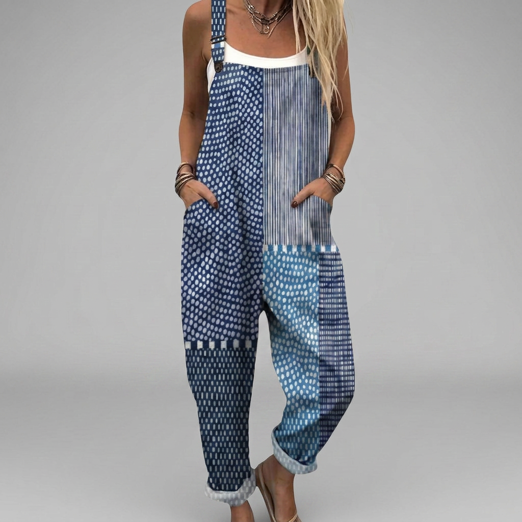 Greta Stralsund | Latzhose im Boho-Patchwork Blau