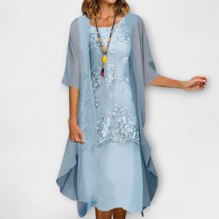 Isolde Celle | Elegantes Kleid in Himmelblau