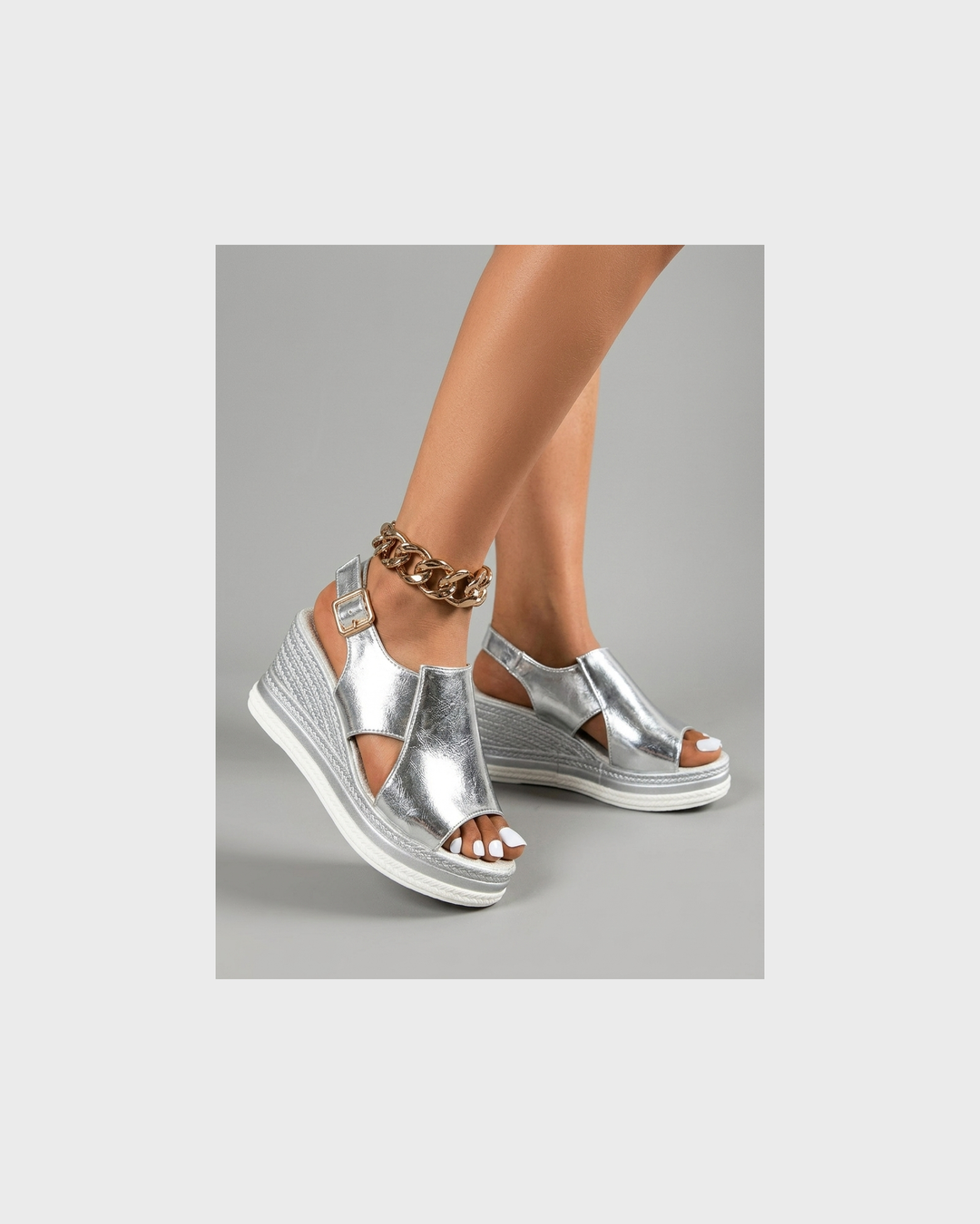Marlene Weimar | Stylische Metallic-Sandalen