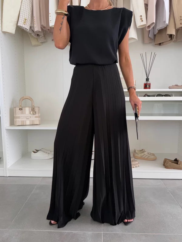 Matilda Bamberg | Elegantes Plissee-Ensemble