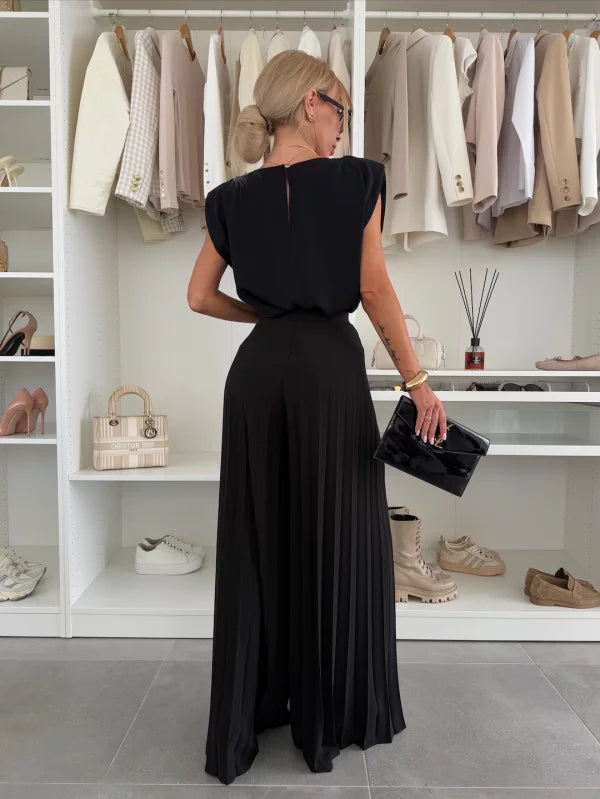 Matilda Bamberg | Elegantes Plissee-Ensemble
