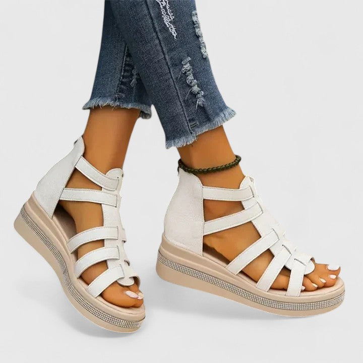 Clara Rüdesheim | Leichte Sandalen